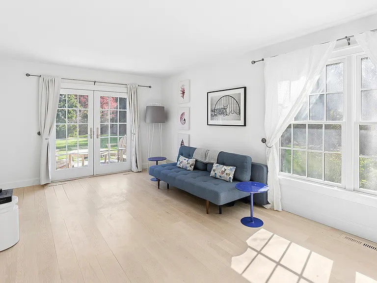76 Sebonac Inlet Rd — Photo 3