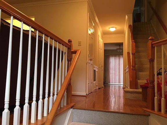 Main landing, facing entryway