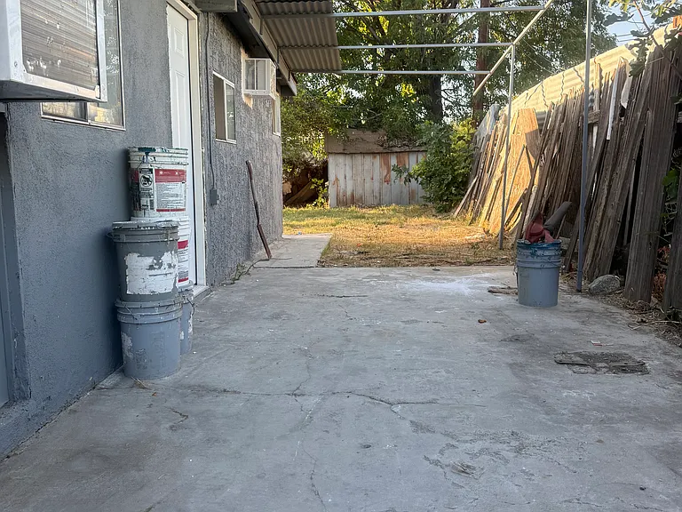17977 Wellford Dr — Photo 23