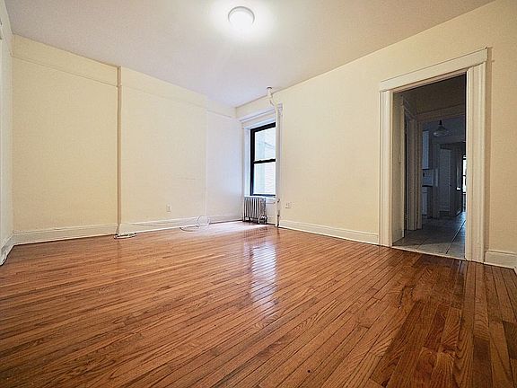 2nd image of 3421 37th St APT 1L