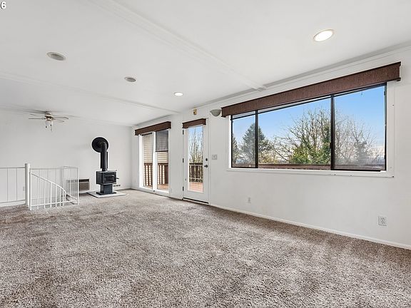 4th image of 7040 SW Brier Pl