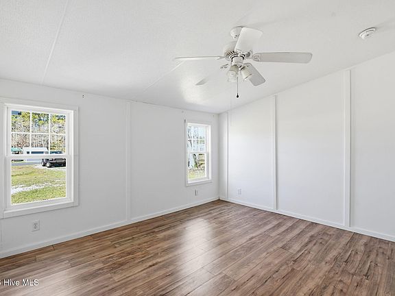5th image of 2228 Harbor Ridge Drive SE