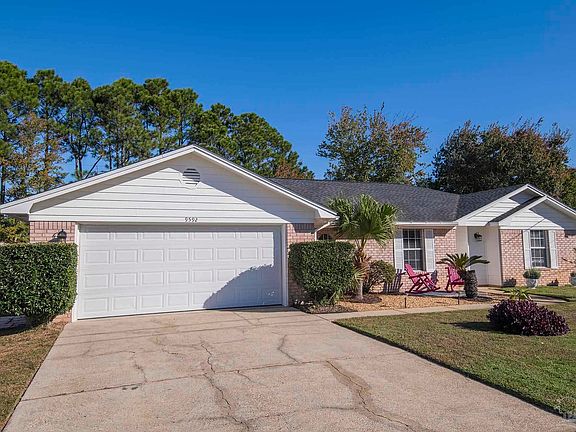 4th image of 9592 Brentwood Blvd