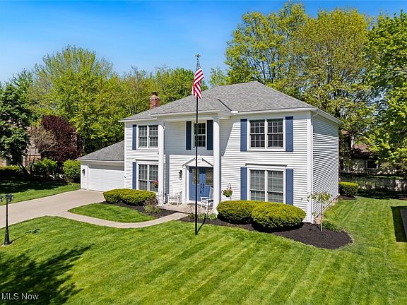 2nd image of 18113 Winchester Ct