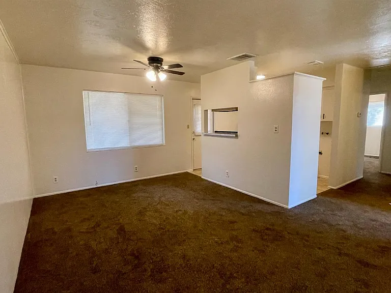 1412 Rodgers Rd — Photo 3