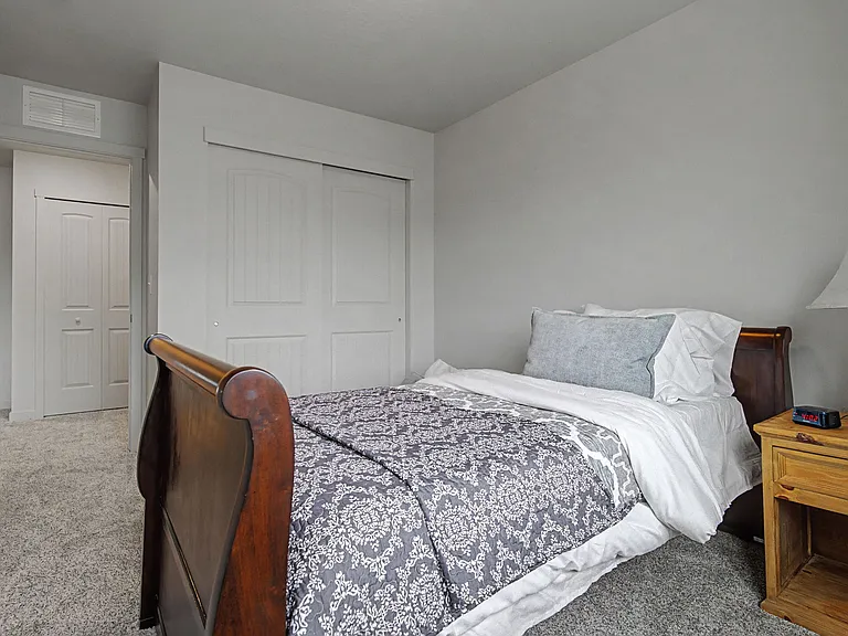 2350 Glen Canyon Ave #B — Photo 20