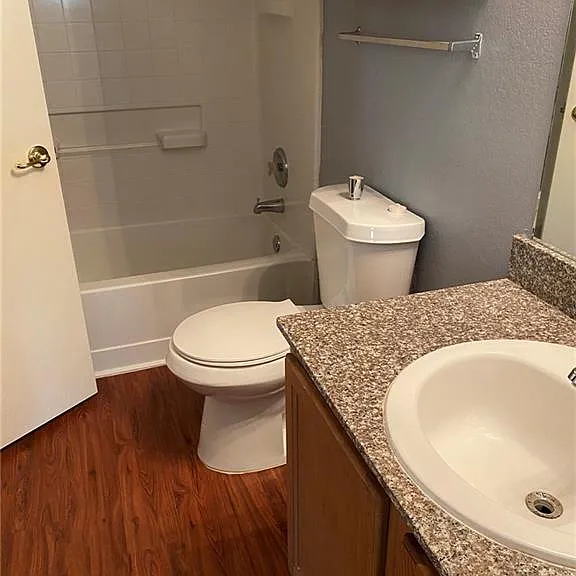 8718 Davis Oaks Trl — Photo 12