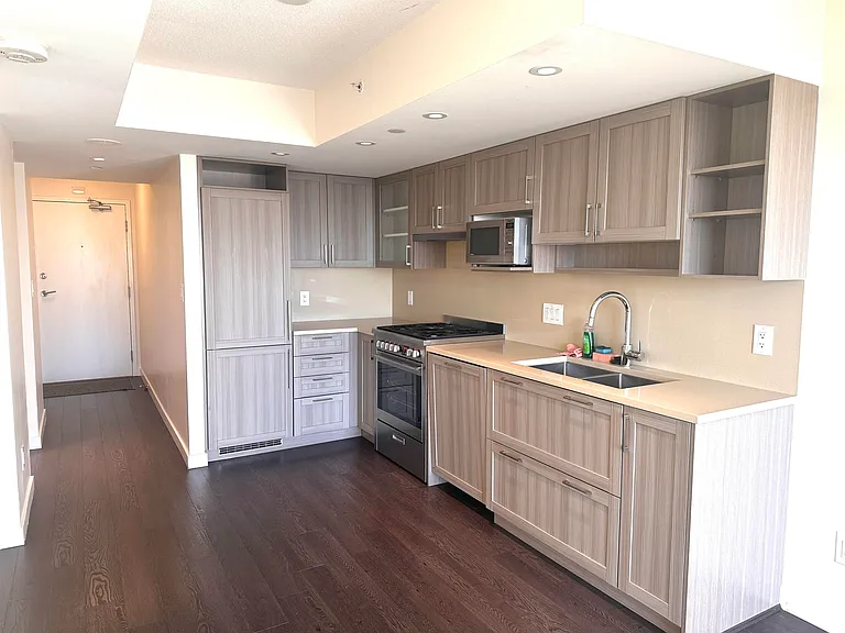 5470 Ormidale St #3 — Photo 1