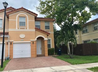 8634 NW 112th Pl, Doral, FL 33178