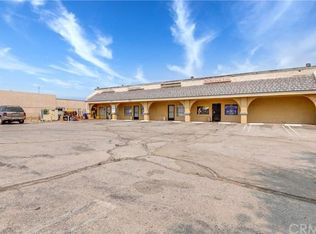 16074 Walnut St, Hesperia, CA 92345