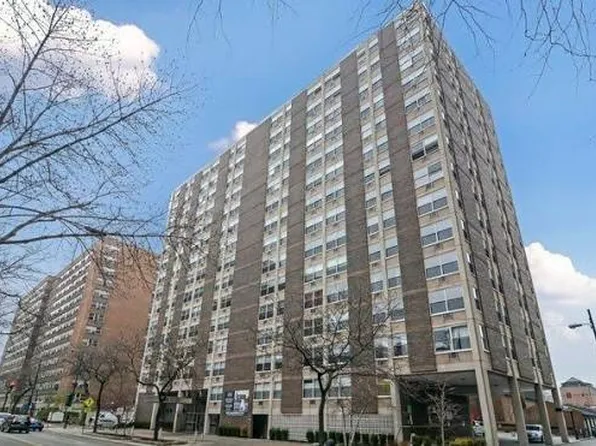 3033 N Sheridan Rd APT 1010, Chicago, IL 60657