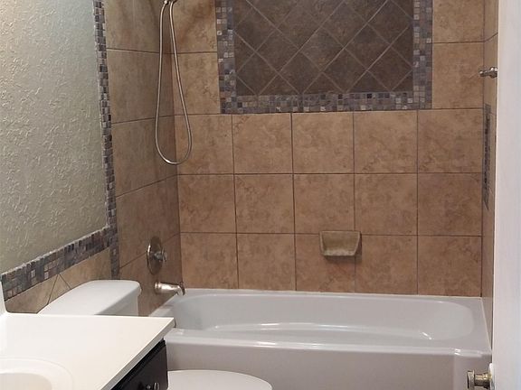 5th image of 11648 Peach Grove Ln