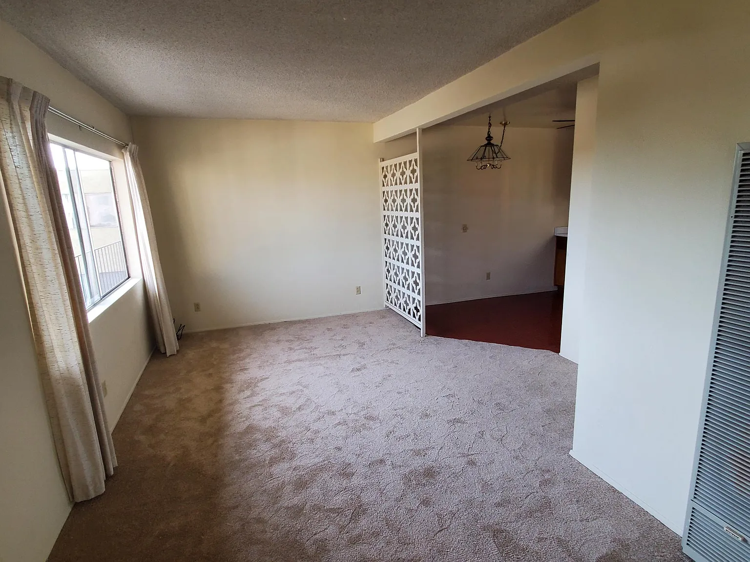 4670 Arizona Street — Photo 2