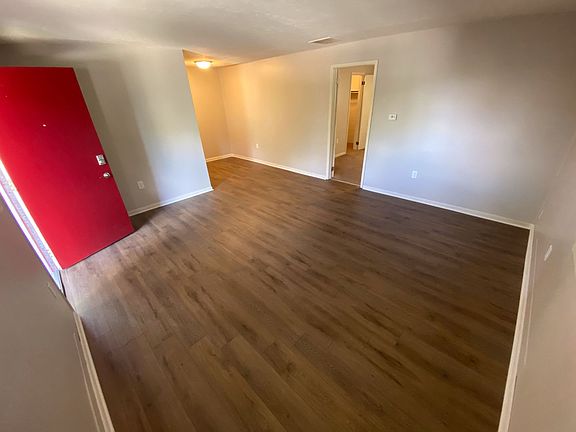 3rd image of 1022-1024 Holloway St