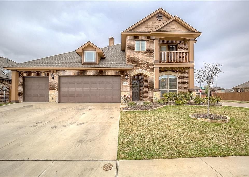 1st image of 9433 Cypress Lake Dr