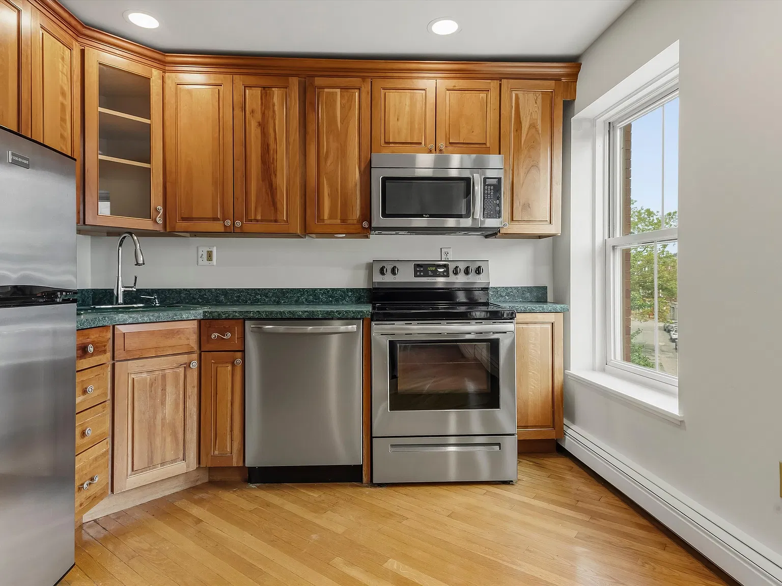 1 bed, 540 sqft, $3,000 — Photo 3