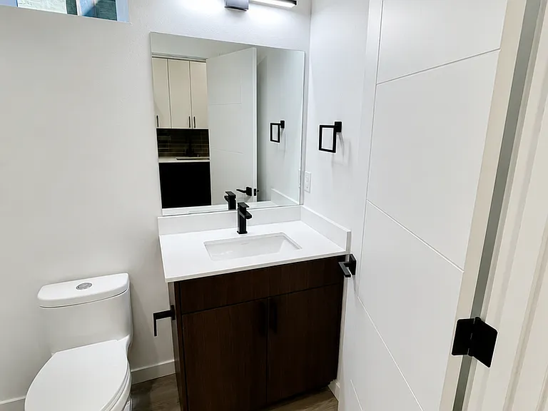 **4 Weeks Free Rent Upon Move In** | New Construction - Minutes From Downtown Pdx — Photo 9