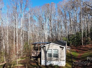 38 Santrela Ln, Candler, NC 28715