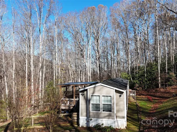 38 Santrela Ln, Candler, NC 28715
