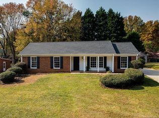 6810 Old Post Rd, Charlotte, NC 28212