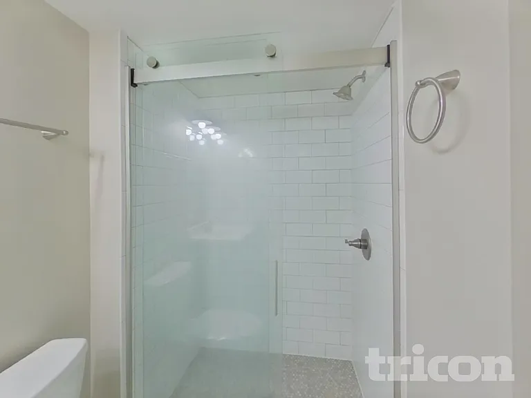 1444 Willow Creek Ln — Photo 17