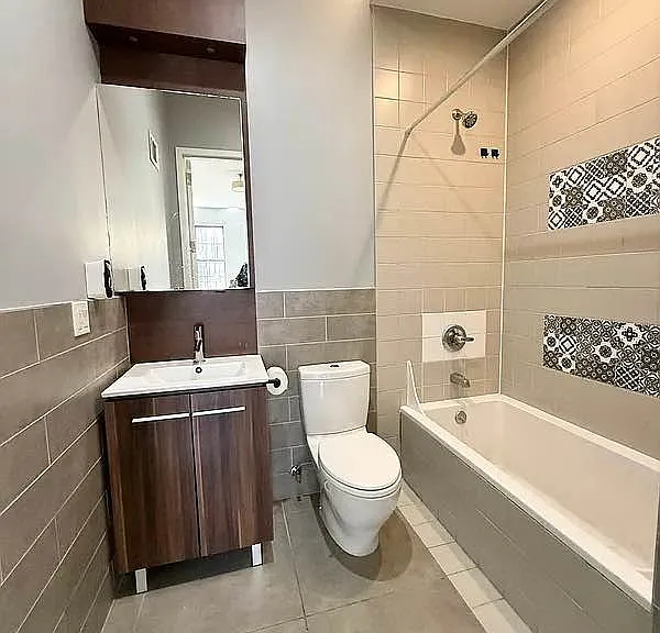619 Gates Ave #1 — Photo 9