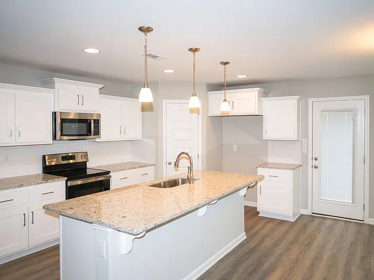 130 Wilcot Rd — Photo 3