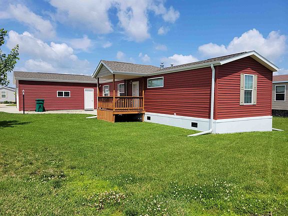 3rd image of 3200 Okoboji Ave #118