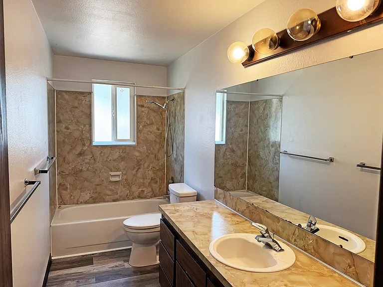 3235 S Law Ave — Photo 16