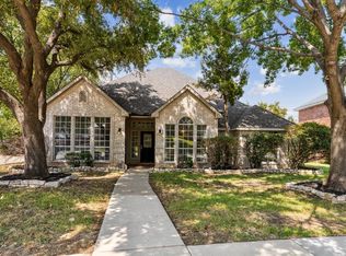 1903 Diamond Ridge Dr, Carrollton, TX 75010