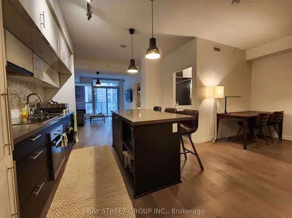 8 Mercer St, Toronto, ON