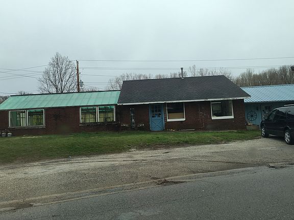 4th image of 504 W 2nd St