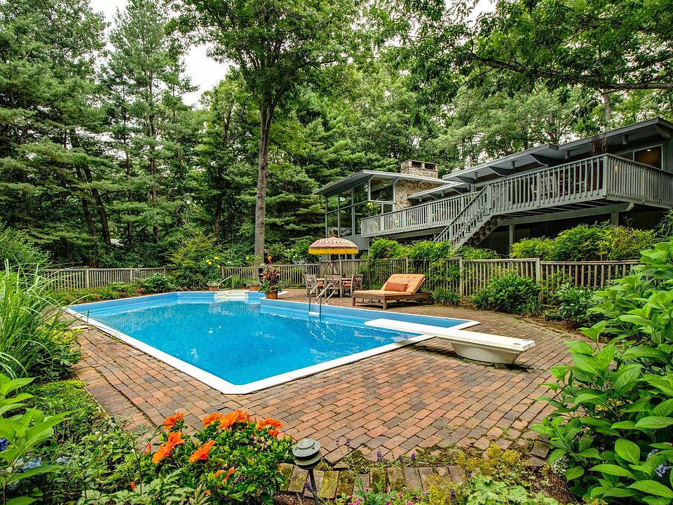 19 Brookwood Rd, Bedford, NY 10506 Zillow