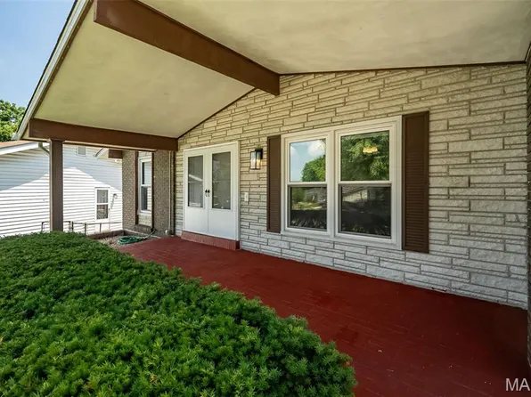 4184 Lisieux Ln, Saint Louis, MO 63129