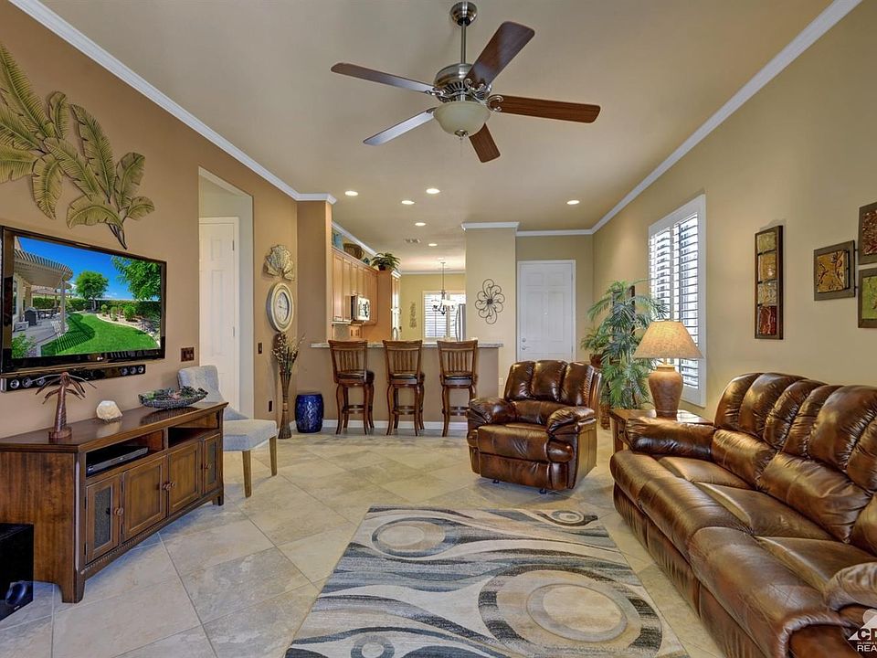 2nd image of 41135 Calle Pampas