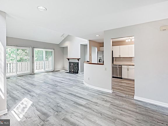 2nd image of 11 Falcon Ct
