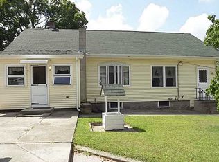 120 Summit Ave, West Warwick, RI 02893