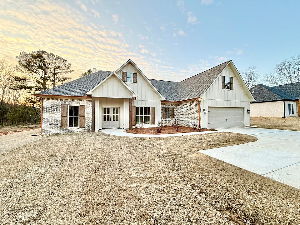 1st image of 2620 Countrywood Rd