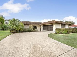 114 Lincoln Rd NW, Lake Placid, FL 33852