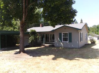 1060 SE Ashley Pl, Grants Pass, OR 97526
