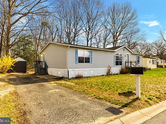 2nd image of 13 Schalick Dr