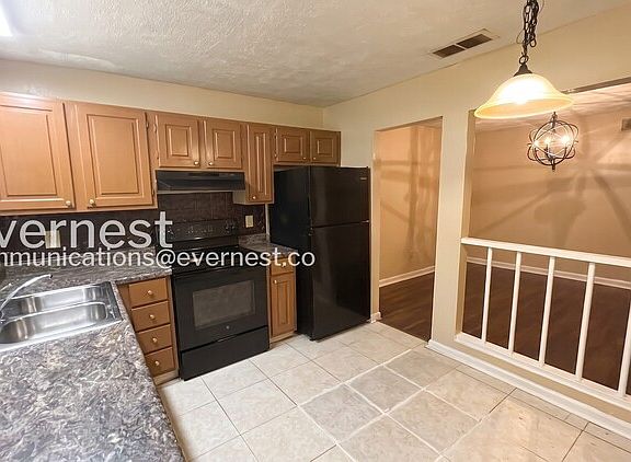 3rd image of 3575 Oakvale Rd APT 402