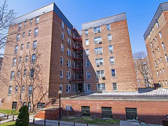 3rd image of 65-05 Yellowstone Blvd APT 5G