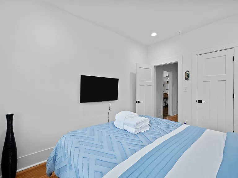 39 Cedar St — Photo 20
