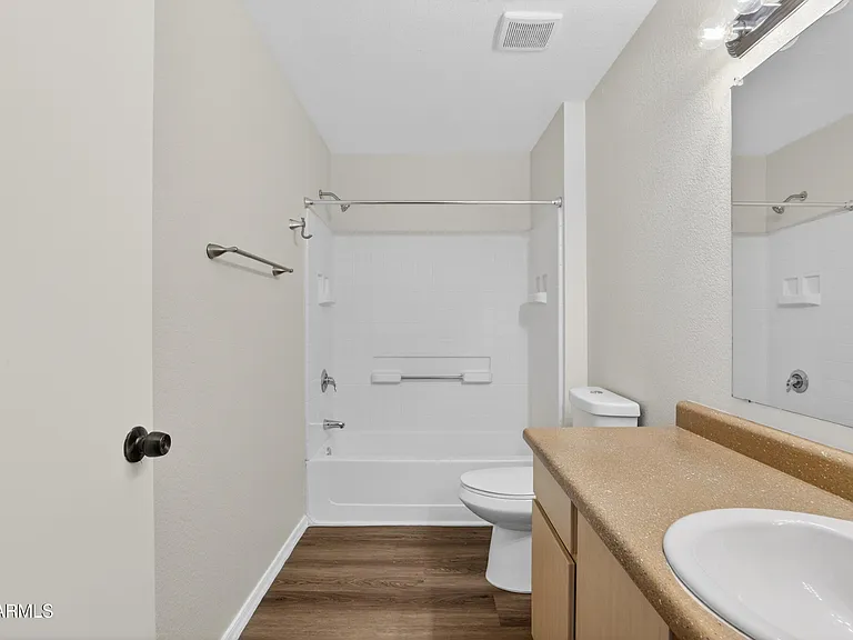 16033 N 25th St #207 — Photo 14