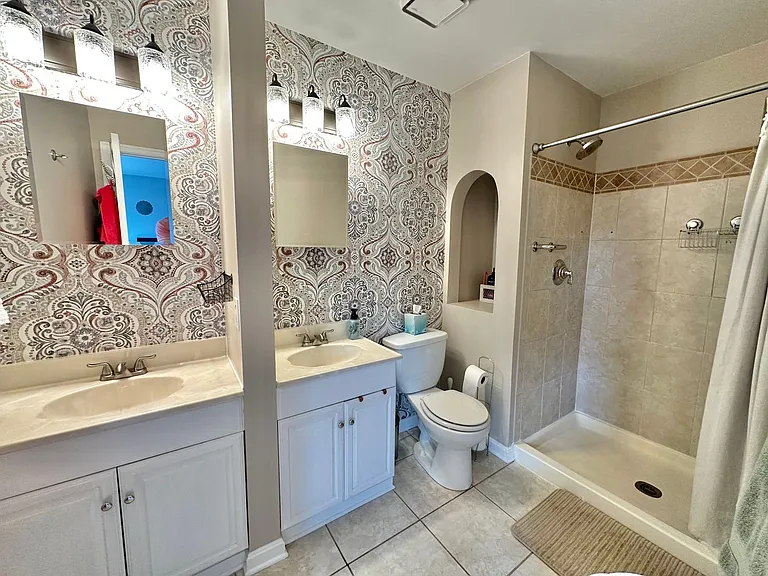 103 Staunton Ct — Photo 28