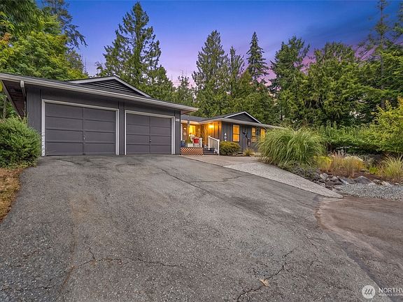 2nd image of 404 Nooksack Place