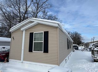 841 Shady Ln, Traverse City, MI 49686