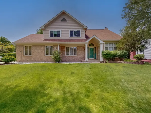 3527 Hobbes Dr, Naperville, IL 60564