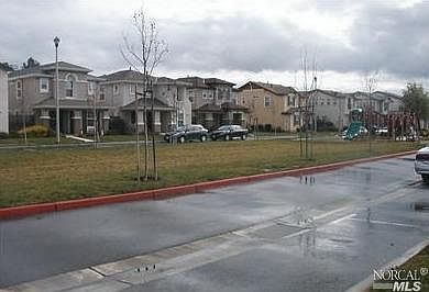 1st image of 3038 Roadrunner Dr